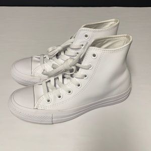 White leather Converse “Chuck II” high top